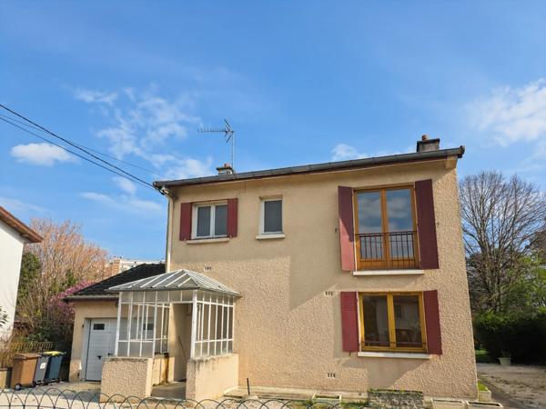 Maison à vendre 5 pièces 3 chambres avec terrain de 840 m2