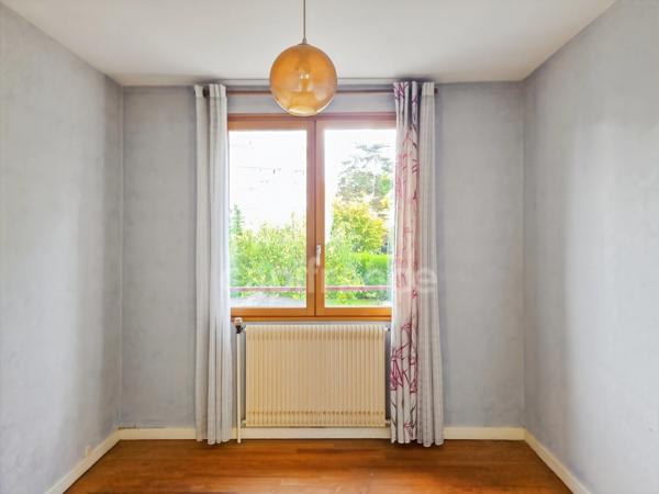 Maison à vendre 5 pièces 3 chambres avec terrain de 840 m2