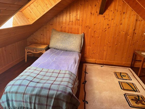 Maison - 3 chambres, Jardin 311 m2 avec garage.