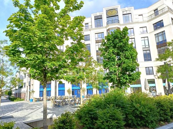 T4 neuf 84 m² 3 chambres salle de bain + salle d'eau terrasse + jardin + 2 parkings en sous-sol