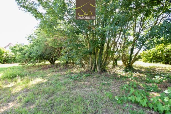 A 10 min. de BRESSUIRE - Parcelle de terrain constructible de 1 322 m²