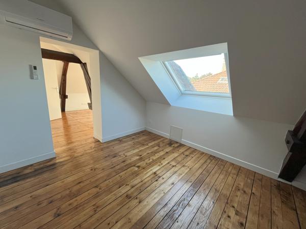 Sens (89100) En location à Sens : appartement de 36m² dernier étage