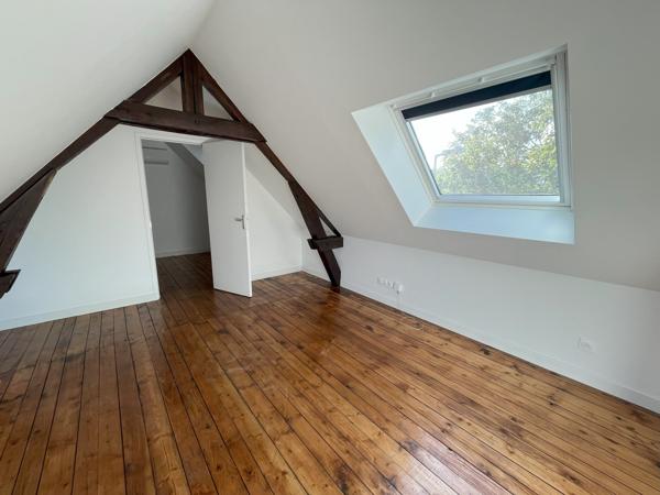 Sens (89100) En location à Sens : appartement de 36m² dernier étage