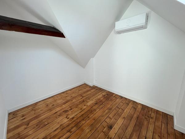 Sens (89100) En location à Sens : appartement de 36m² dernier étage