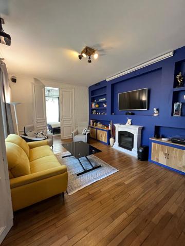 Maison de prestige à vendre à Fère-Champenoise - 9 pièces, 218 m²