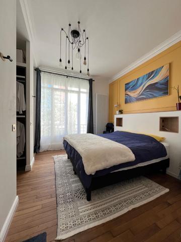Maison de prestige à vendre à Fère-Champenoise - 9 pièces, 218 m²