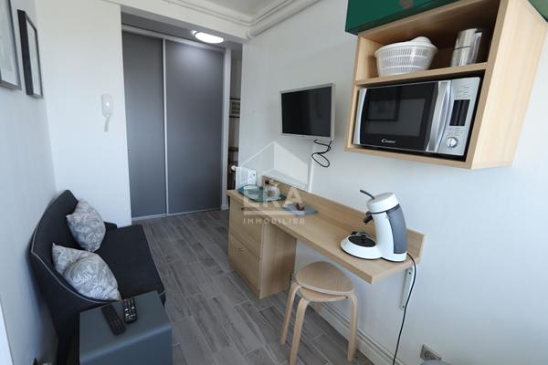 LES MAISONS DE JEANNE - Studio meublé avec prestation de nettoyage.