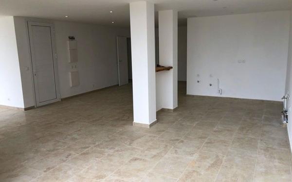 Appartement à vendre    3 pièces • 94,10 m2 Saint-François