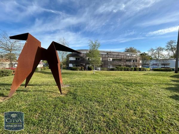 Appartement à louer 2 pièces 41.77m² Mérignac (33700)