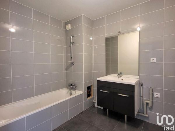 Location appartement 3 pièces 70 m² Bassens