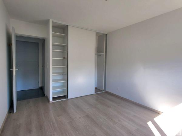 Location appartement 3 pièces 70 m² Bassens