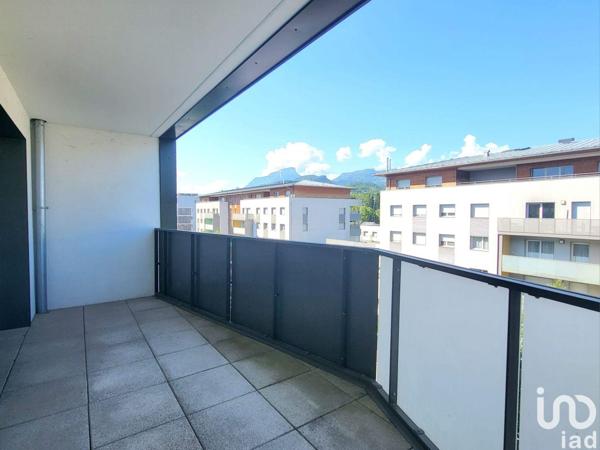 Location appartement 3 pièces 70 m² Bassens