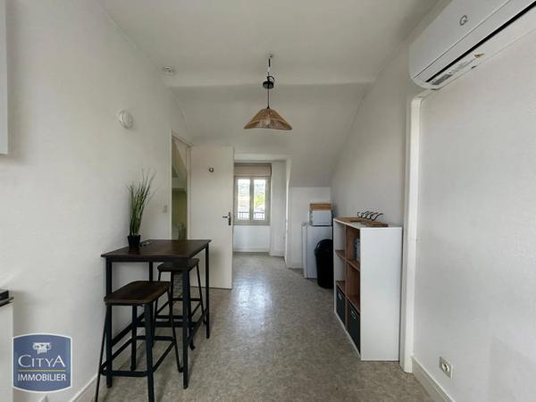 Appartement à louer 1 pièce 17.69m² Brive-la-Gaillarde (19100)