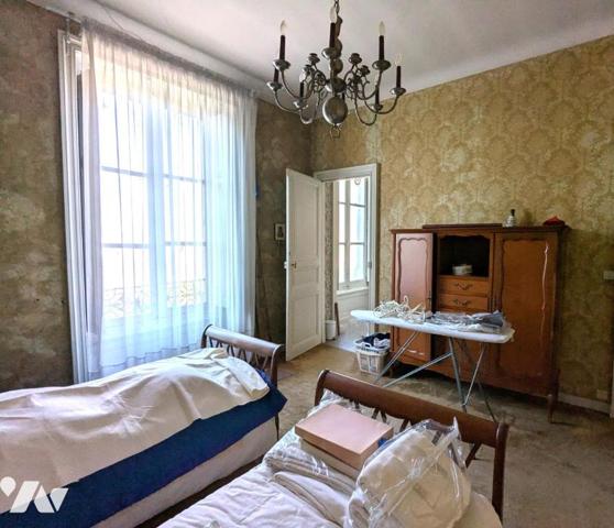 Exclusivité – Hôtel Particulier  – GARAGE - Place Canclaux, Nantes