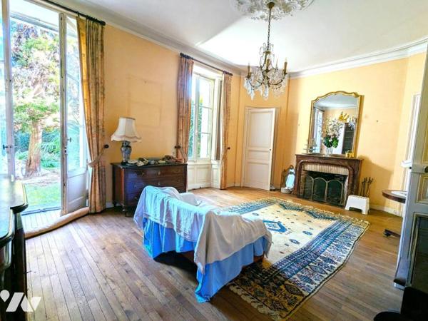 Exclusivité – Hôtel Particulier  – GARAGE - Place Canclaux, Nantes