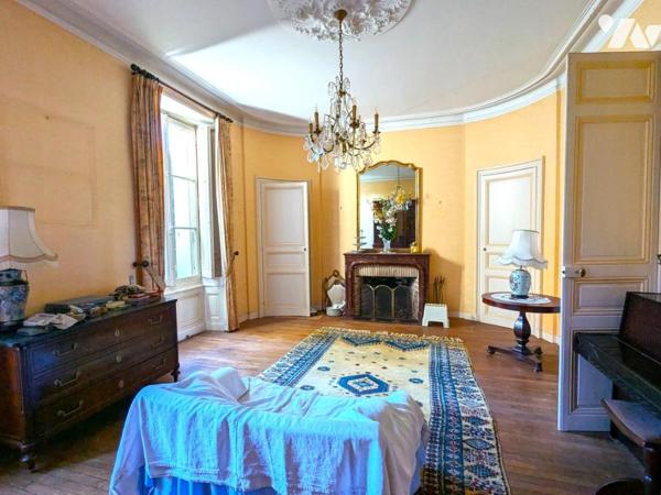 Exclusivité – Hôtel Particulier  – GARAGE - Place Canclaux, Nantes