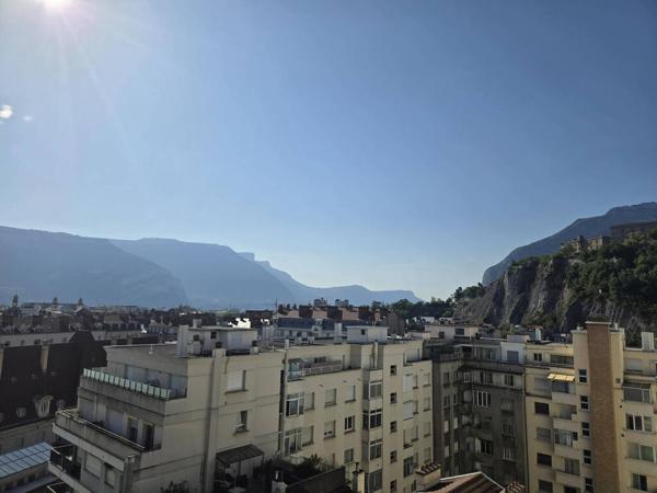 Appartement 3 pièces 77 m² à vendre à Grenoble 38000