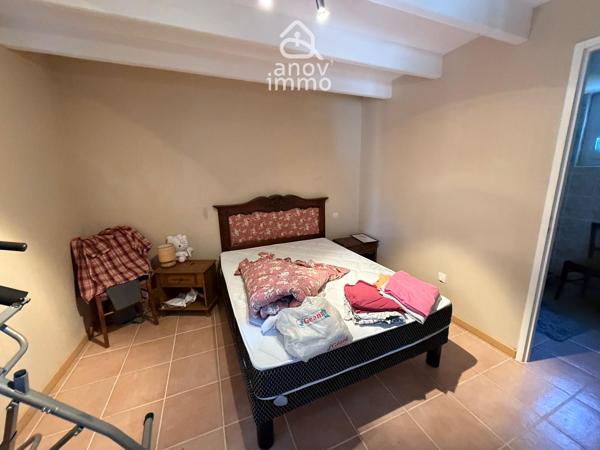 Maison de village
                                                                                                                                                                                                                                                                                                                        5 pièce(s)                                                                                                                                                                                                          3 chambre(s)                                                                                                                                                                                                          132  m²