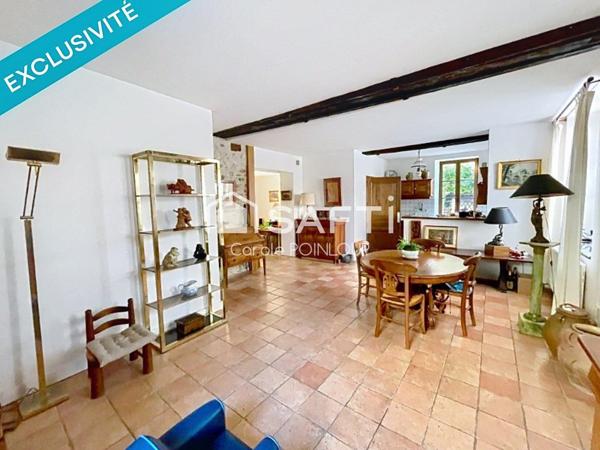 belle maison pleine de charme