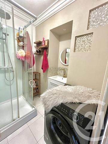 Appartement à vendre  4 pièces - 66,67 m2 VAULX EN VELIN - 69