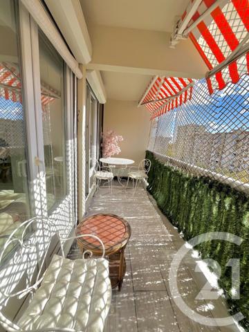 Appartement à vendre  4 pièces - 66,67 m2 VAULX EN VELIN - 69