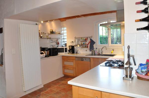 MANOIR