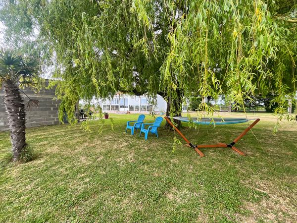 Maison, grange et dépendances sur + de 3 hectares