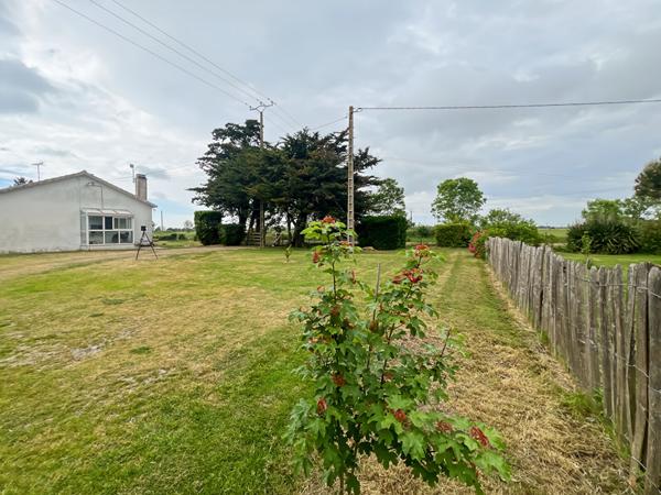 Maison, grange et dépendances sur + de 3 hectares