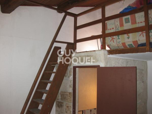 MAISON DE VILLE A RENOVER