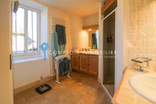 Mas 7 pièce(s) 5 chambre(s) 202 m²
