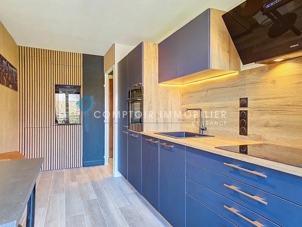 Appartement
                                                                                                                                                                                                                                                                                                                        3 pièce(s)                                                                                                                                                                                                          2 chambre(s)                                                                                                                                                                                                          86  m²