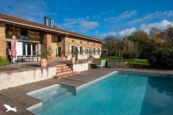 Maison à vendre |  Rieumes |  2 pièces | 360 m²