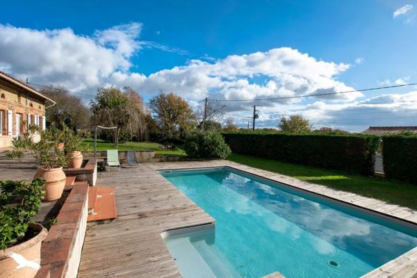 Maison à vendre |  Rieumes |  2 pièces | 360 m²