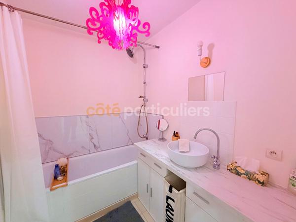 Vente
                Appartement40 m² - 2 Pièces -
                    MONTLHERY (91310)