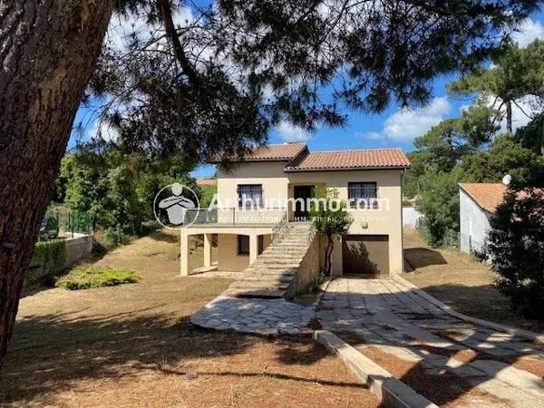 Vente                                                      Maison
                        
                                                            à Ozoir-la-Ferrière