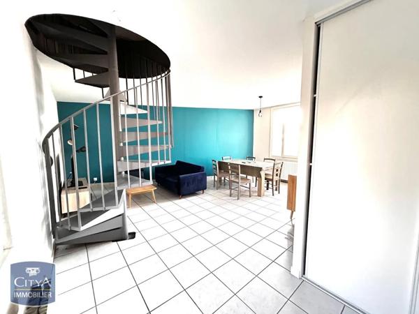 Appartement à louer 3 pièces 63.1m² Saint-Étienne (42100)