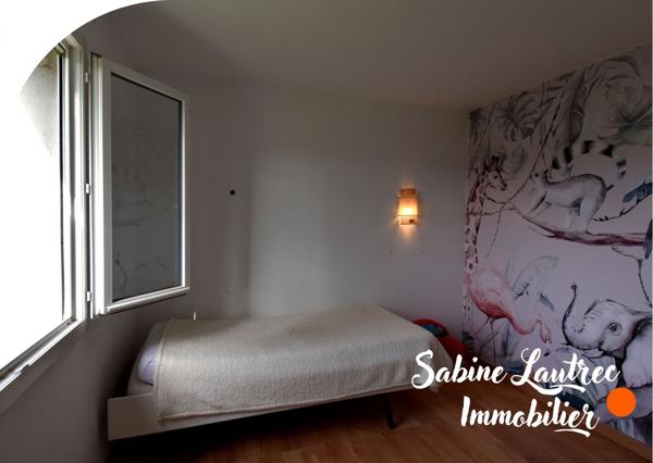 Réalmont (81120) Maison familiale – Jardin arboré - transports en commun à proximité