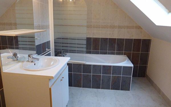 Maison à louer    4 pièces •  Ingré