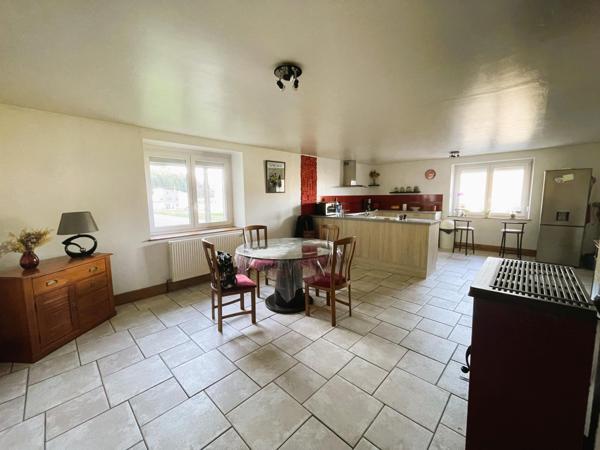 Maison avec grande pièce à vivre