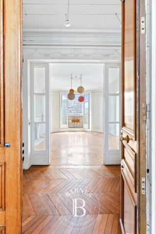 Paris 4ème, Appartement 6 Chambres -  205 m² à vendre