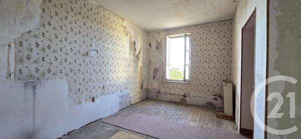 Appartement F4 à vendre  5 pièces - 86 m 2   LE CREUSOT  - 71