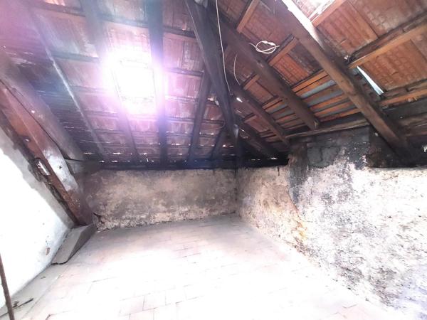 Appartement F4 à vendre  5 pièces - 86 m 2   LE CREUSOT  - 71