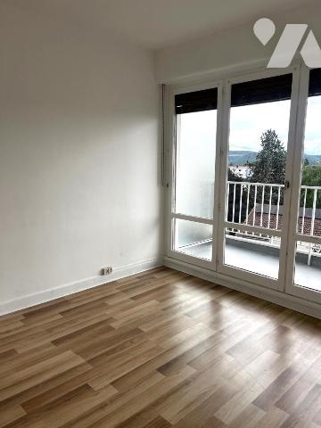 Appartement 3 pièces de 69 m² avec balcon, cave et garage – Résidence Le Pélican