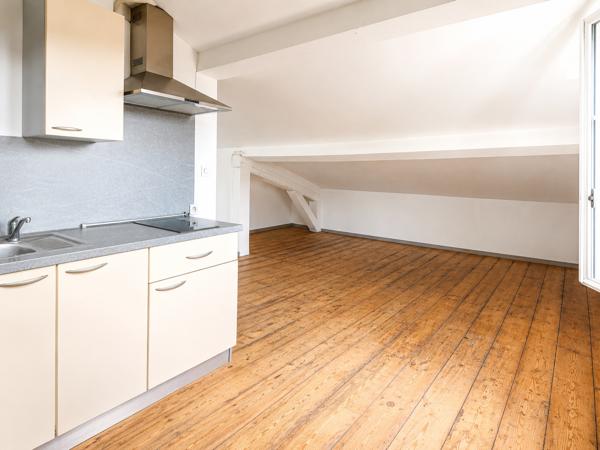 STUDIO DE CHARME SOUS LES TOITS – RUE LAMOUROUS
