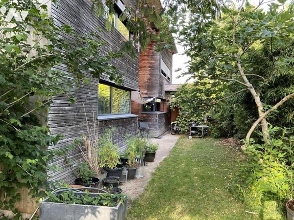 Maison d'architecte en bois 4 chambres