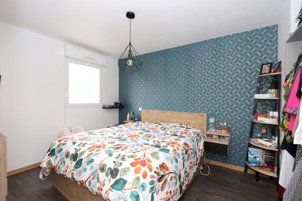 Jolie maison familiale de 2010 avec 3 chambres, stationnements et terrasse