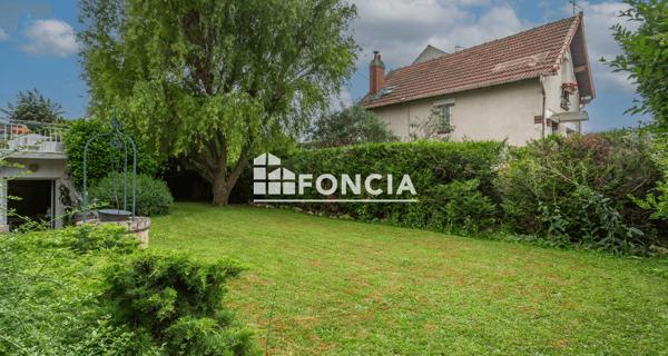 À vendre Maison 10 pièces 380 m² - Champigny-sur-marne 94500