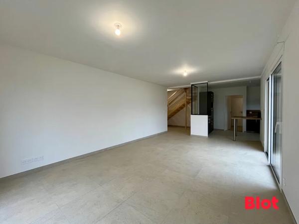 Maison 6 pièce(s)