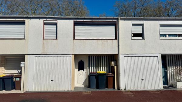 Maison Courcouronnes Centre, Secteur Recherché pour son calme