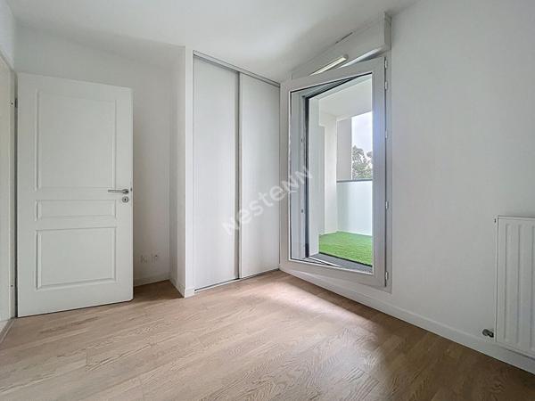 NANTES MONSELET T3 RECENT PARKING ASCENSEUR TERRASSE BALCON